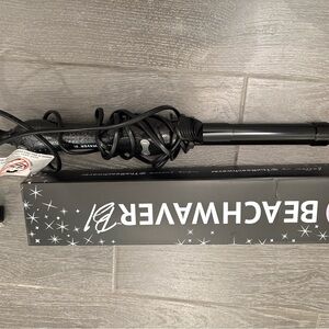 Beachwaver Co. Black Curling Iron